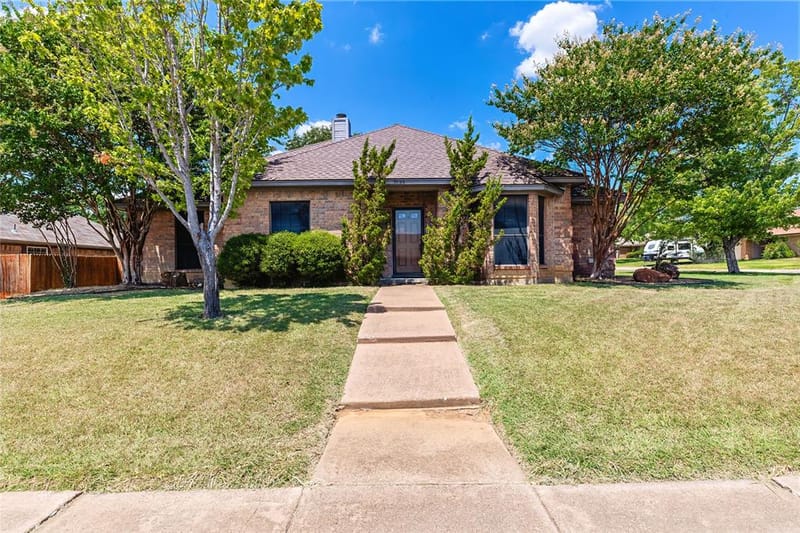 7133 Starnes Road, North Richland Hills TX 76182