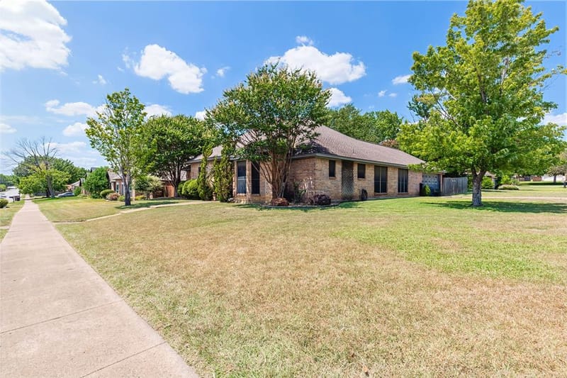7133 Starnes Road, North Richland Hills TX 76182 - Photo 5