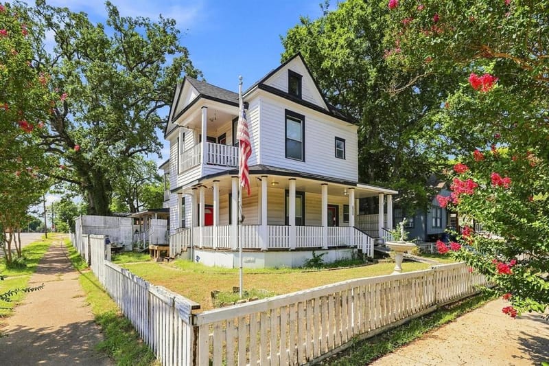600 W Munson Street, Denison TX 75020