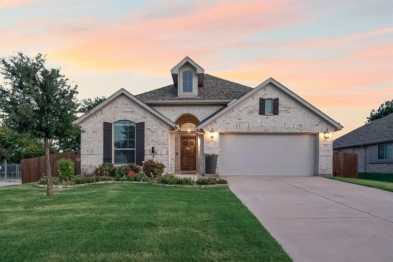 201 Providence Drive, Van Alstyne TX 75495