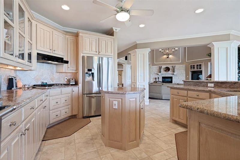 2307 Winton Terrace Court, Granbury TX 76048 - Photo 11