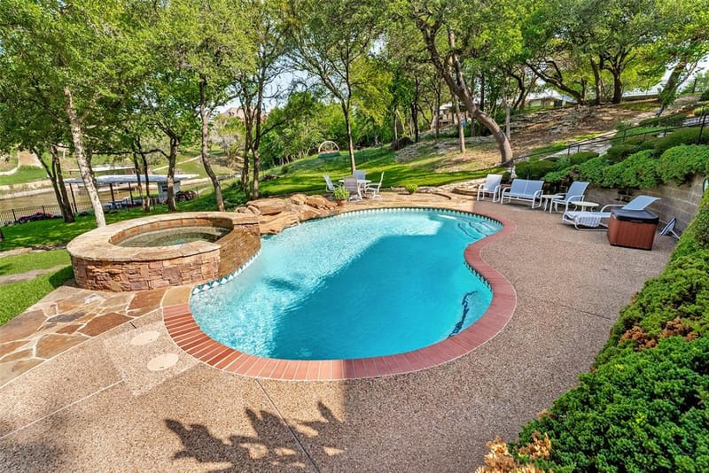 2307 Winton Terrace Court, Granbury TX 76048 - Photo 31