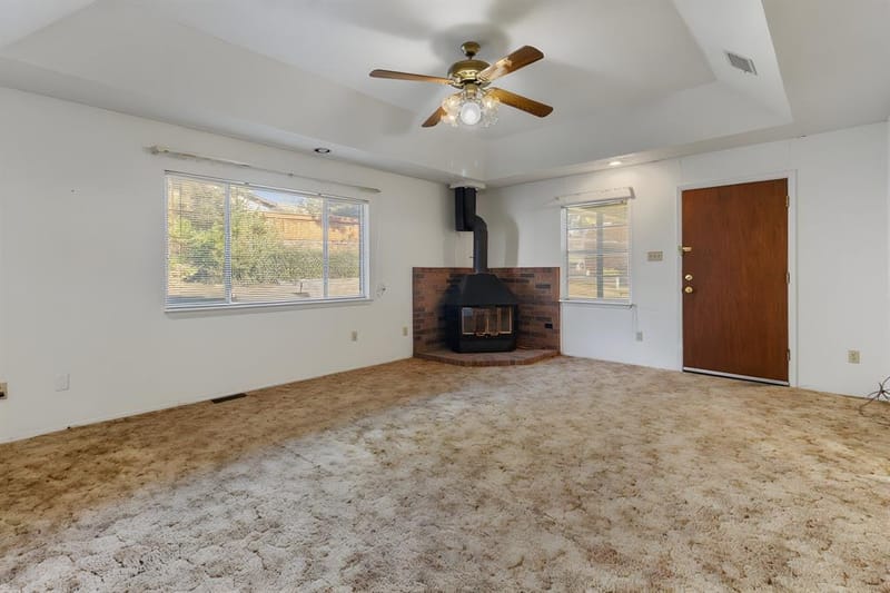 840 Comal Avenue, White Settlement TX 76108 - Photo 23
