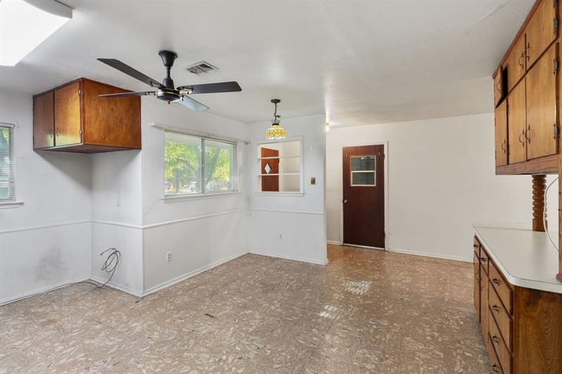 840 Comal Avenue, White Settlement TX 76108 - Photo 13