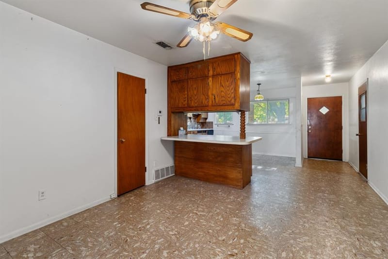 840 Comal Avenue, White Settlement TX 76108 - Photo 12