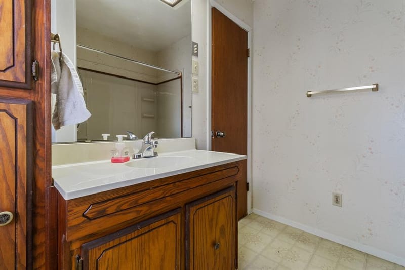 840 Comal Avenue, White Settlement TX 76108 - Photo 26