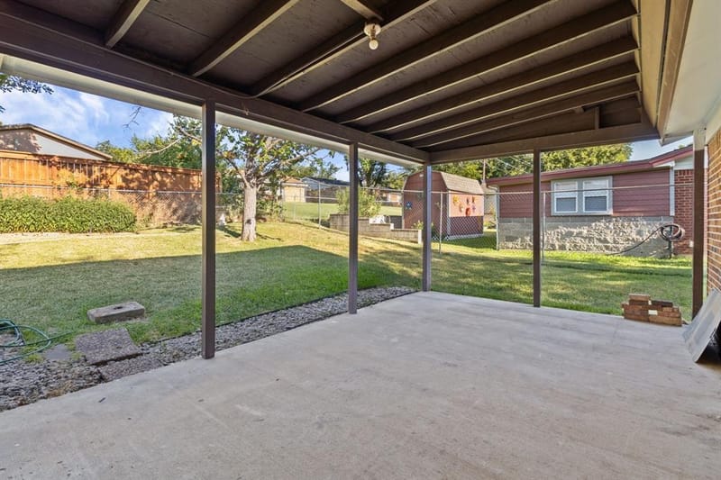 840 Comal Avenue, White Settlement TX 76108 - Photo 28