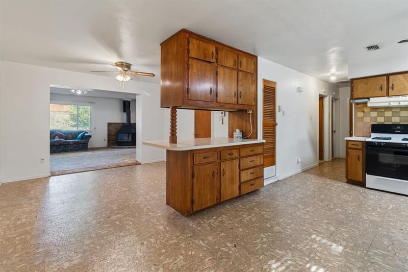 840 Comal Avenue, White Settlement TX 76108 - Photo 11