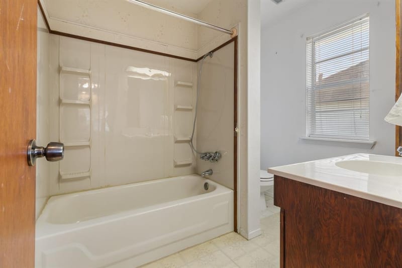 840 Comal Avenue, White Settlement TX 76108 - Photo 25