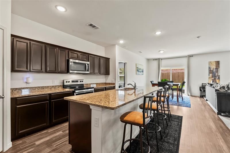 500 Swift Current Drive, Crowley TX 76036 - Photo 7