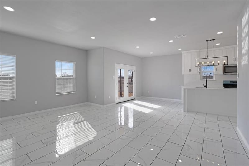 300 Private Road 36008, Honey Grove TX 75446 - Photo 17