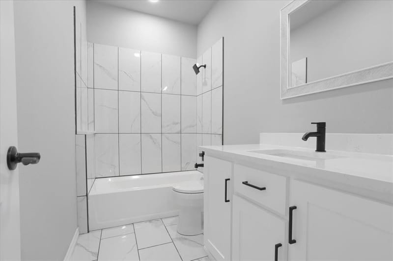 300 Private Road 36008, Honey Grove TX 75446 - Photo 12
