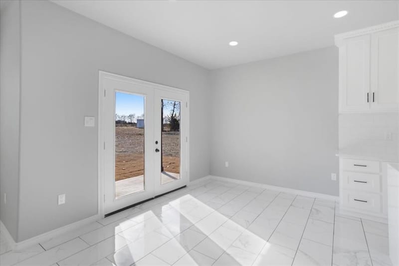 300 Private Road 36008, Honey Grove TX 75446 - Photo 22
