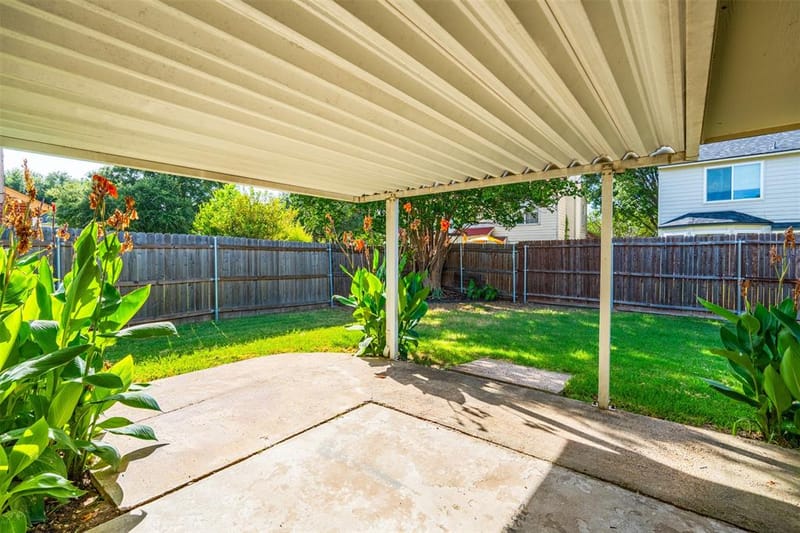 404 Spencer Circle, Grand Prairie TX 75052 - Photo 23