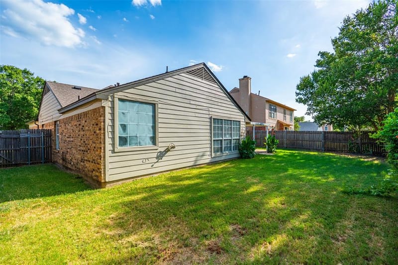 404 Spencer Circle, Grand Prairie TX 75052 - Photo 27
