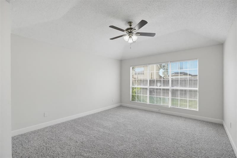 404 Spencer Circle, Grand Prairie TX 75052 - Photo 12