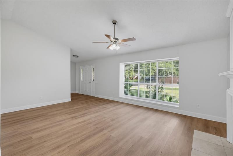 404 Spencer Circle, Grand Prairie TX 75052 - Photo 5