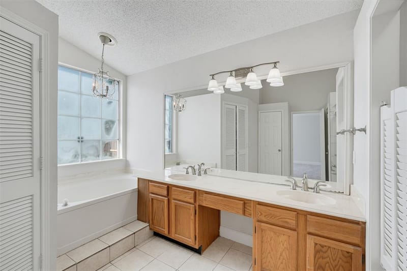 404 Spencer Circle, Grand Prairie TX 75052 - Photo 14