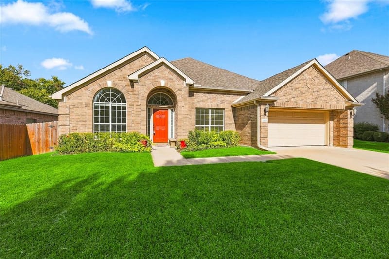 7801 Stansfield Drive, Fort Worth TX 76137