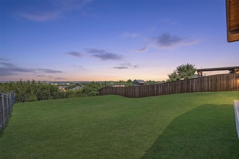 316 Bluffside Trail, Benbrook TX 76126 - Photo 6