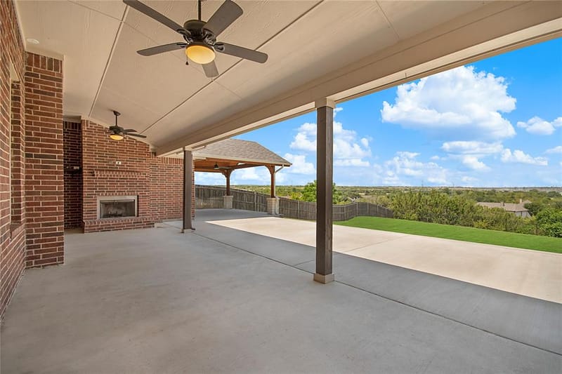 316 Bluffside Trail, Benbrook TX 76126 - Photo 37