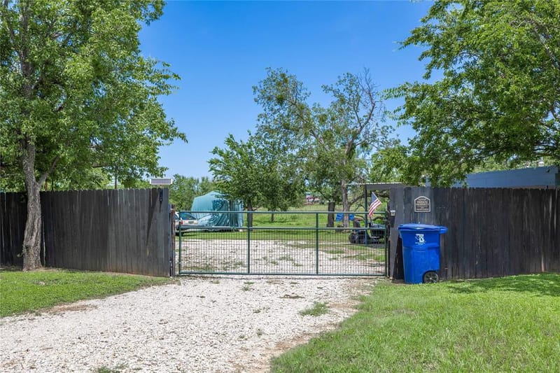 2620 Vine Street, Brownwood TX 76801 - Photo 29