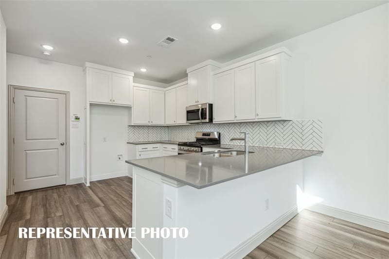7352 Grant Avenue, North Richland Hills TX 76180 - Photo 6
