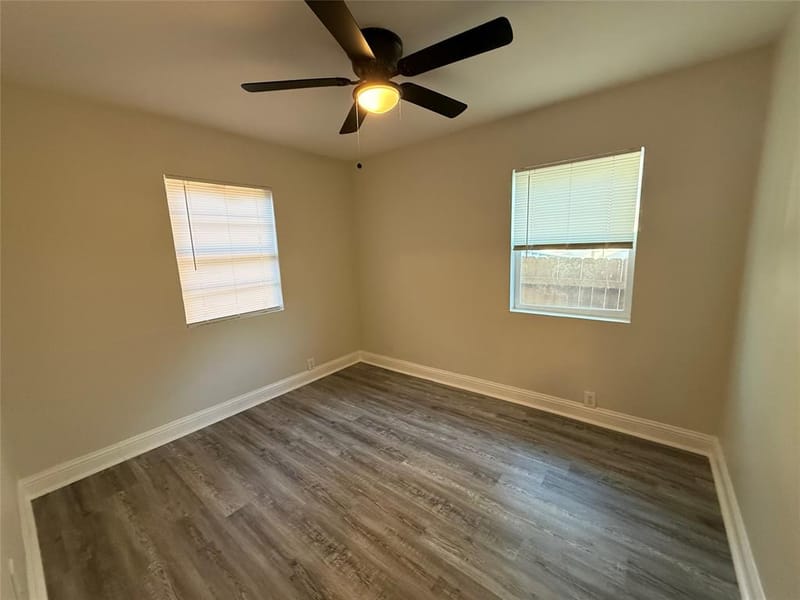 1033 S Hub Street, Sherman TX 75090 - Photo 11