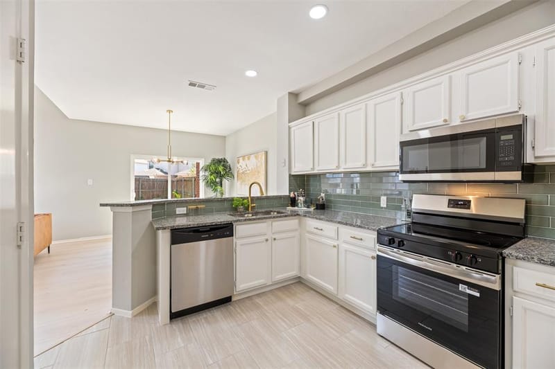 1012 Cheddar Court, Arlington TX 76017 - Photo 12