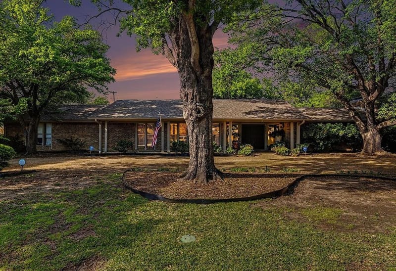6517 Briarmeade Drive, Dallas TX 75254