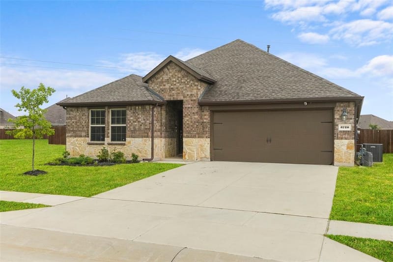 3720 Tracewood Bend, Aubrey TX 76227 - Photo 2