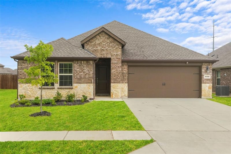 3720 Tracewood Bend, Aubrey TX 76227 - Photo 4