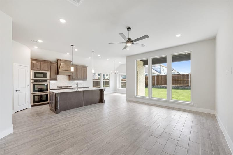 908 Alderwood Drive, Red Oak TX 75154 - Photo 9