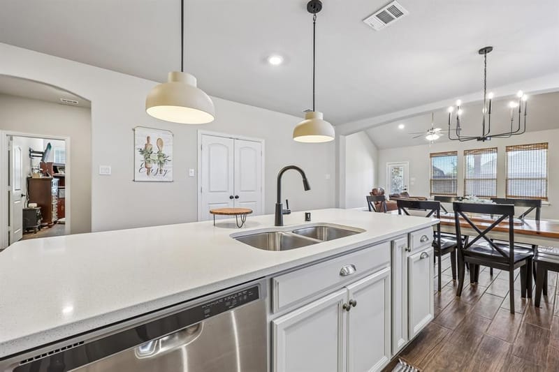 433 Forestridge Drive, Fate TX 75087 - Photo 6
