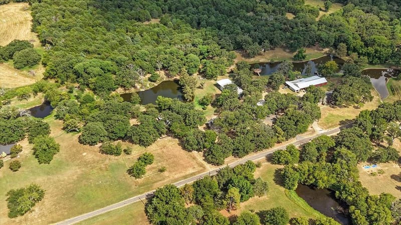 660 Rs County Road 1250, Emory TX 75440 - Photo 31