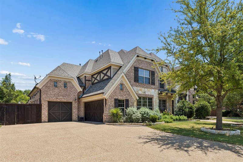 132 Townlake Drive, Prosper TX 75078 - Photo 2