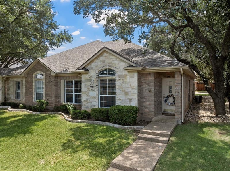333 Old Mill Creek Drive, Woodway TX 76712 - Photo 2