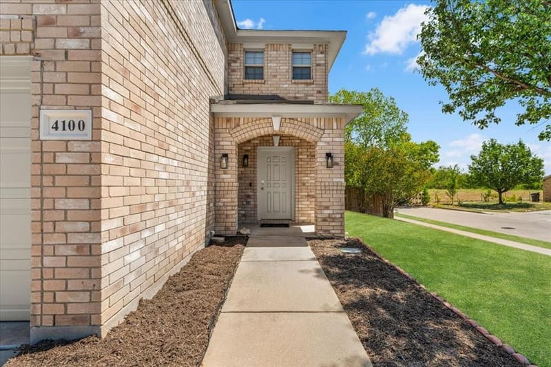4100 Calamar Street, Fort Worth TX 76106 - Photo 4
