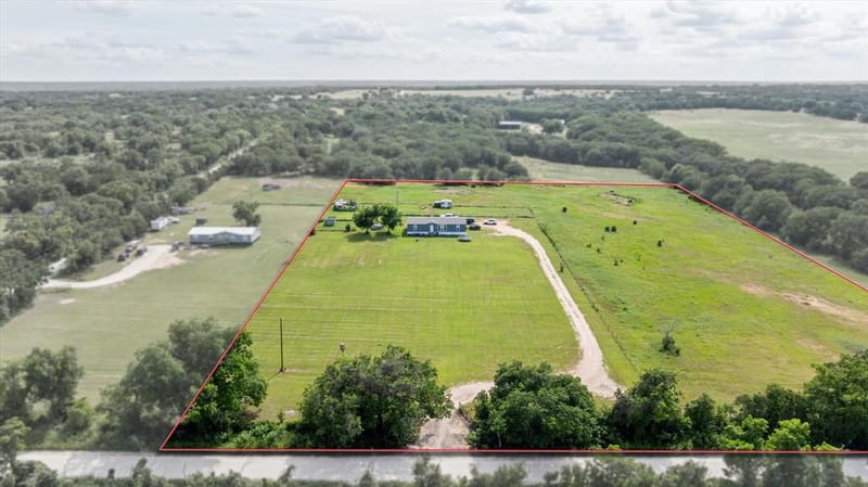 7150B County Road 236, Hico TX 76457