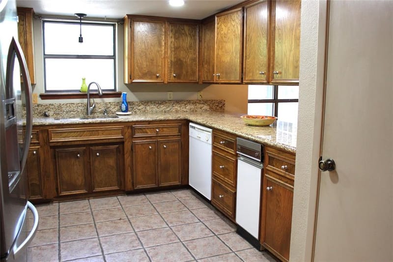 930 N Lydia Street, Stephenville TX 76401 - Photo 9