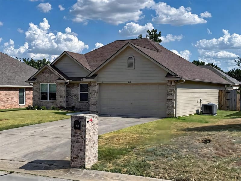 219 Quail Run, Aubrey TX 76227 - Photo 3