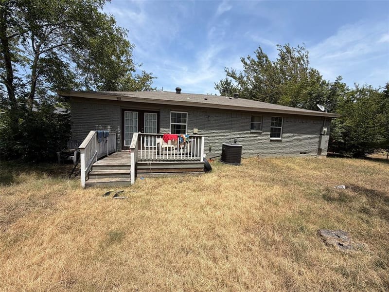 345 Old Mill Court, Dallas TX 75217 - Photo 13