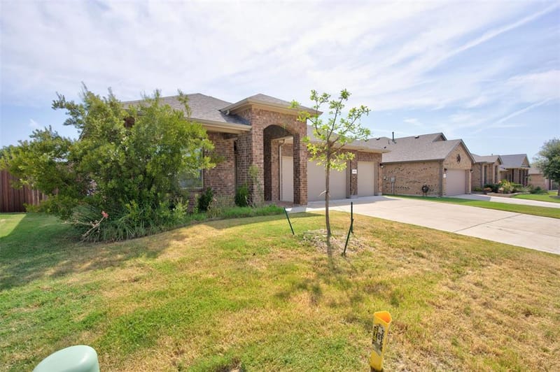 1203 Larkspur Lane, Cleburne TX 76033 - Photo 6