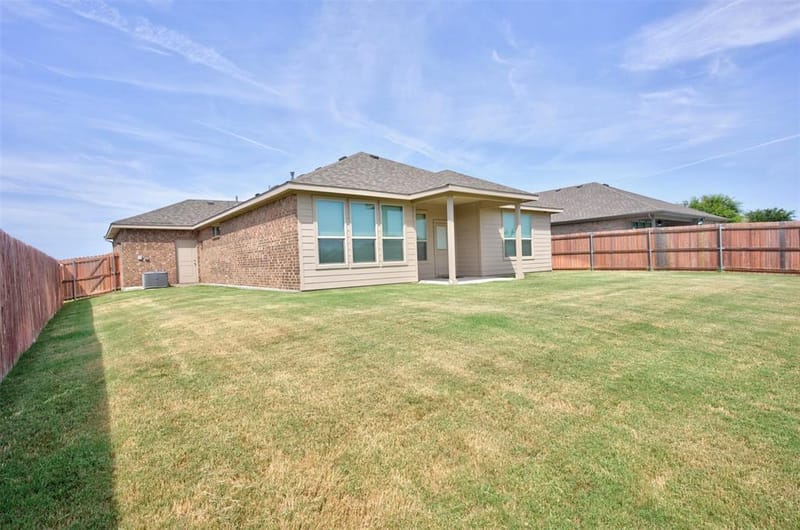 1203 Larkspur Lane, Cleburne TX 76033 - Photo 8