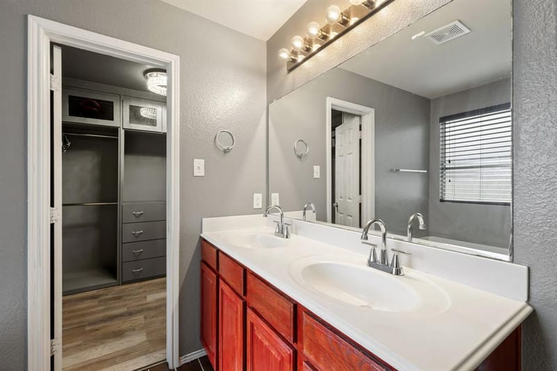 204 Rosewood Court, Red Oak TX 75154 - Photo 18