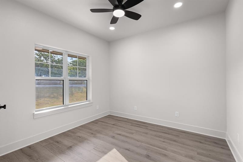 121 Jim Walter Drive, Runaway Bay TX 76426 - Photo 27