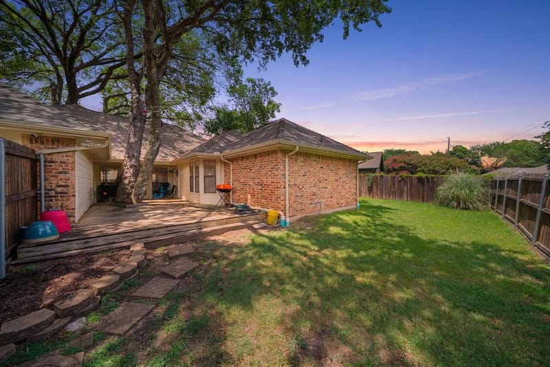 342 Hillcroft Drive, Duncanville TX 75137 - Photo 20