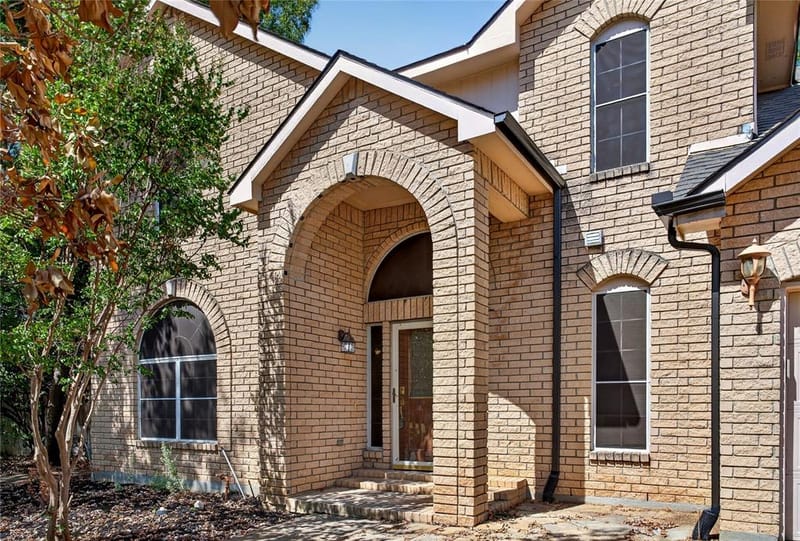 2201 W Brooklake Street, Denton TX 76207