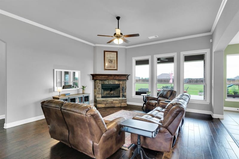 102 Willowbrook Drive, Waxahachie TX 75165 - Photo 8