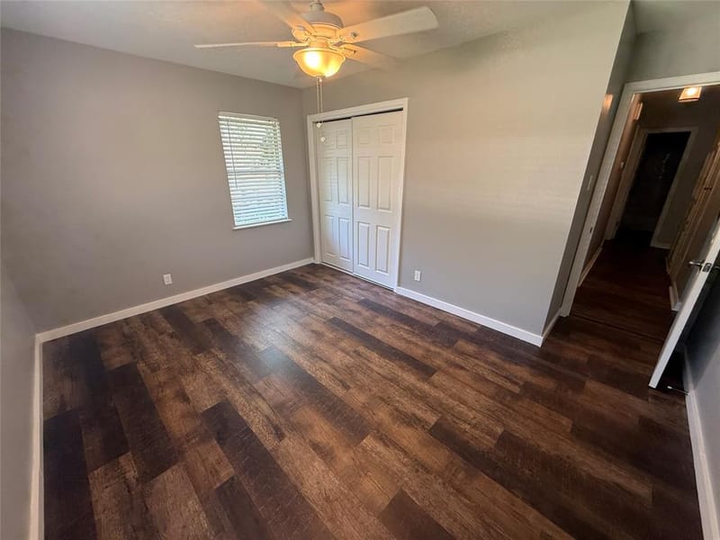300 S Joyce Street, Lacy Lakeview TX 76705 - Photo 8